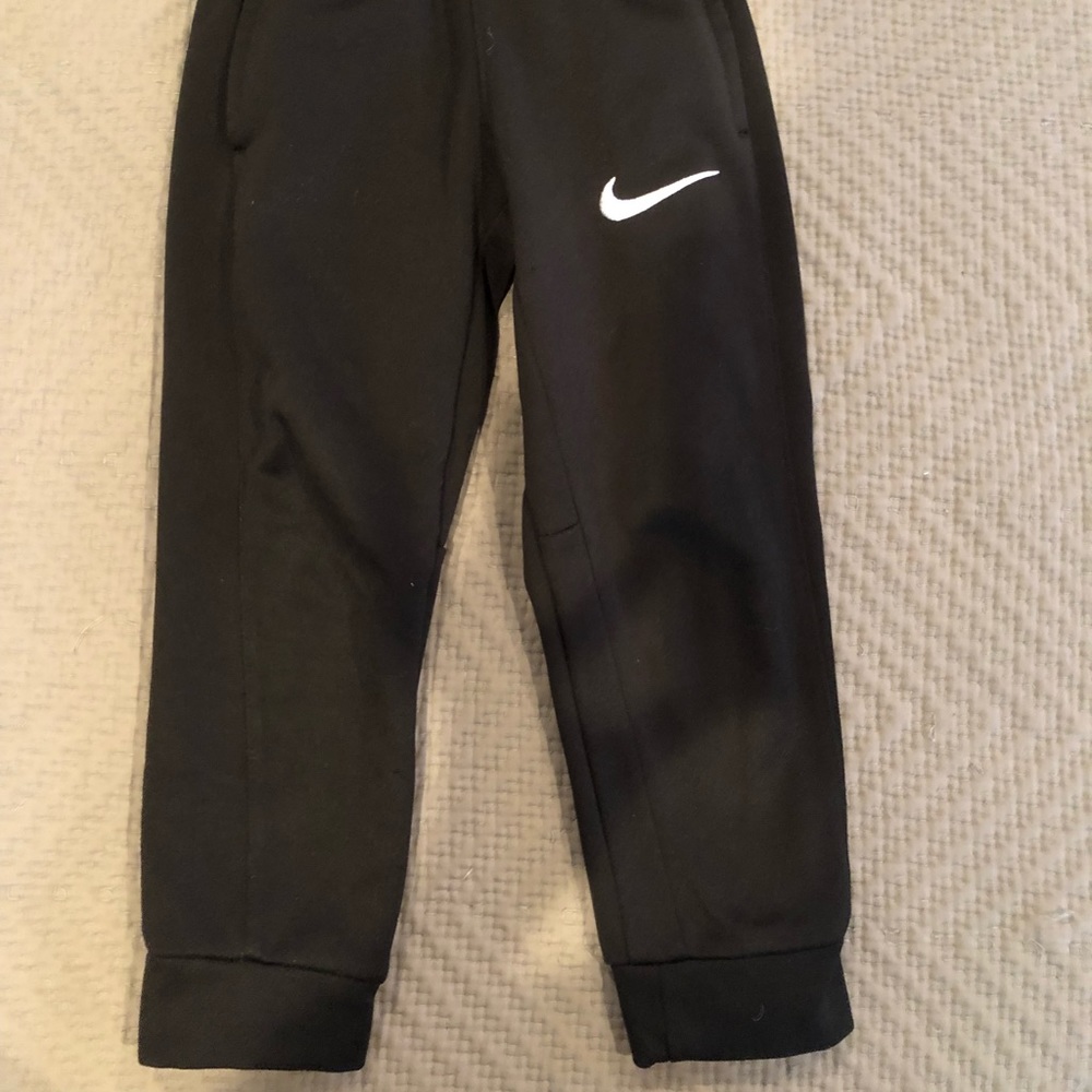 Nike dri fit joggers